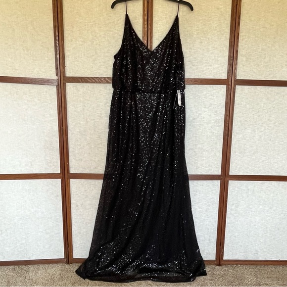 Adrianna Papell Dresses & Skirts - Adrianna Papell Black Sequin Long Formal Gown Spaghetti Straps - Size 20